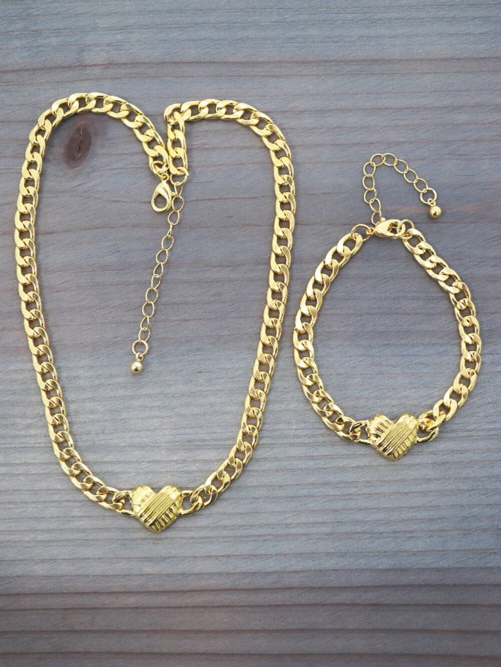 Linear Heart Charm Style Cuban Link Chain 18k Gold Plated Stainless Steel N/B